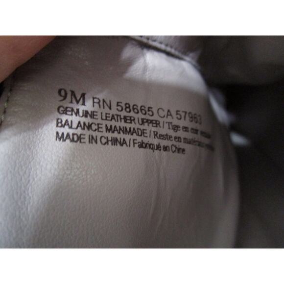 EUC! BP Black Suede Slip On Perforated Back Medium Heel Ankle Booties Women 9 M - Picture 9 of 9